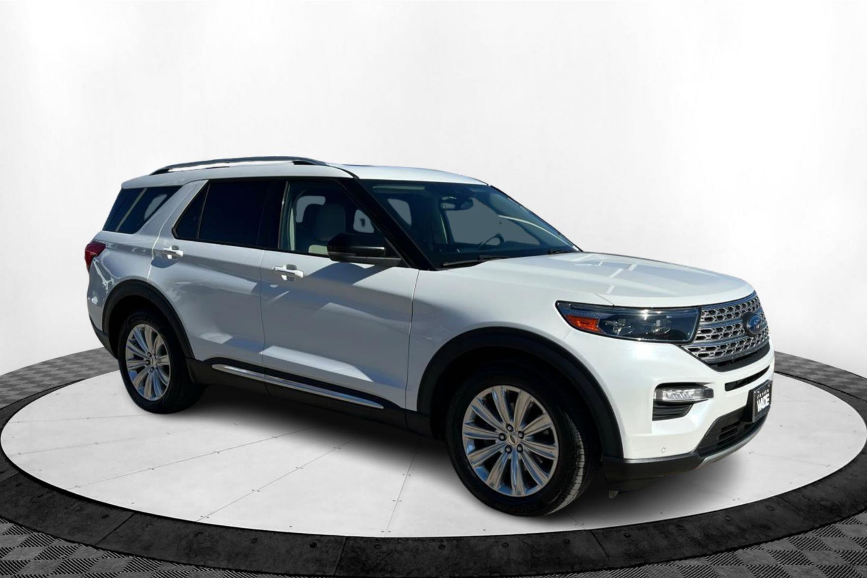 Used 2020 Ford Explorer Limited w/ Class III Trailer Tow Package image 7