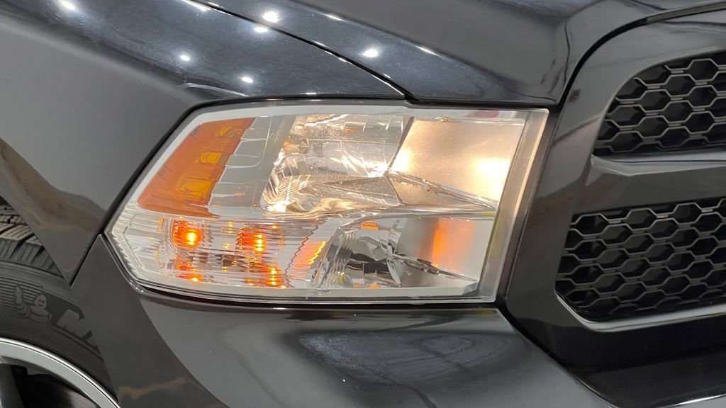 Used 2017 RAM 1500 Express image 35