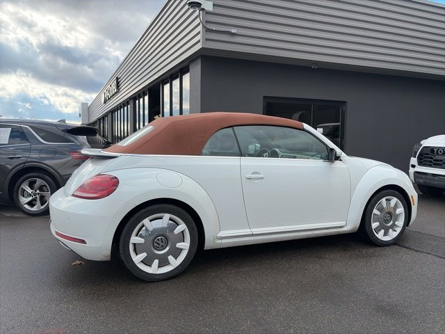 Used 2019 Volkswagen Beetle 2.0T Final Edition SEL image 3