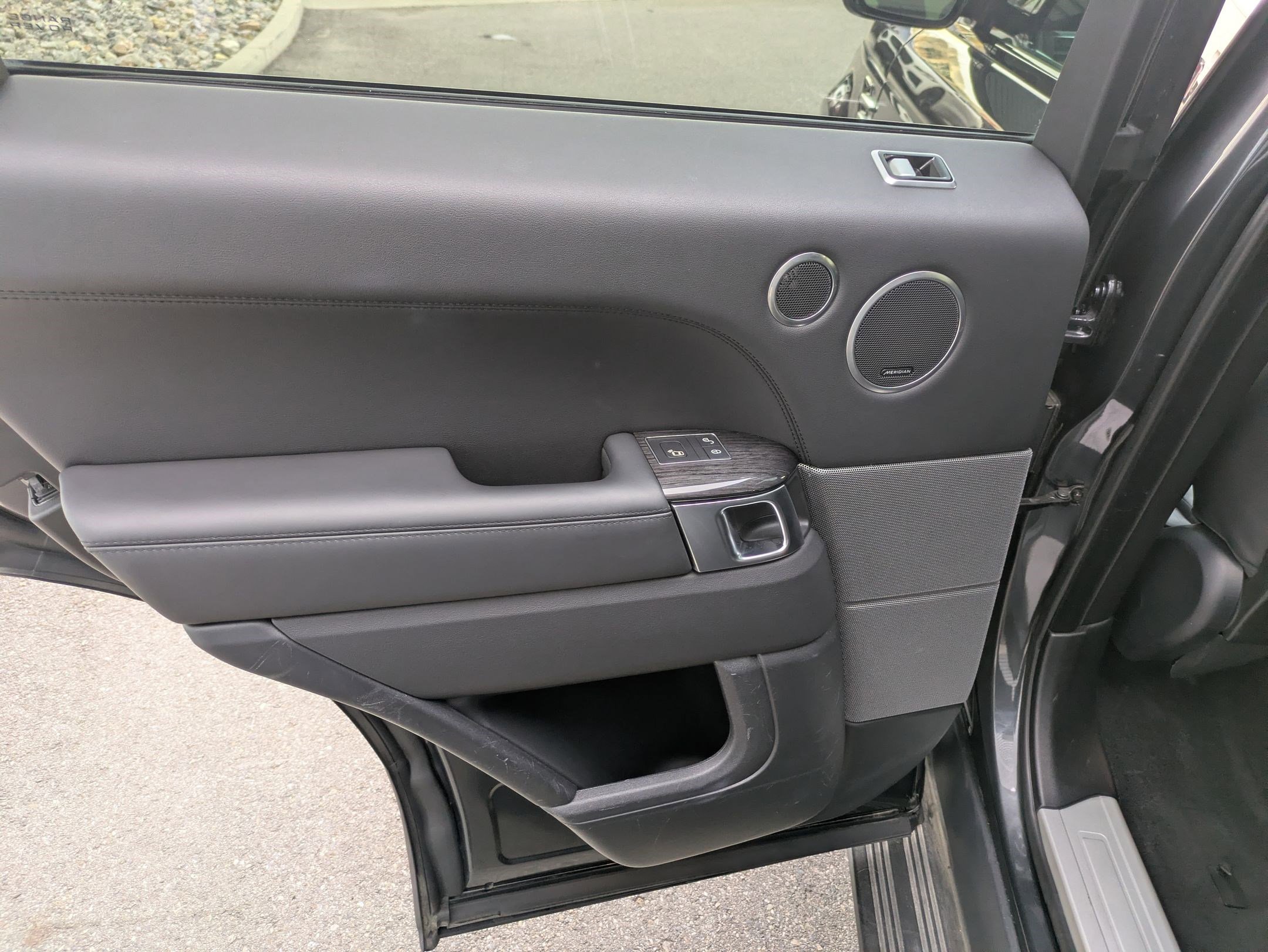 Used 2019 Land Rover Range Rover Sport HSE image 32