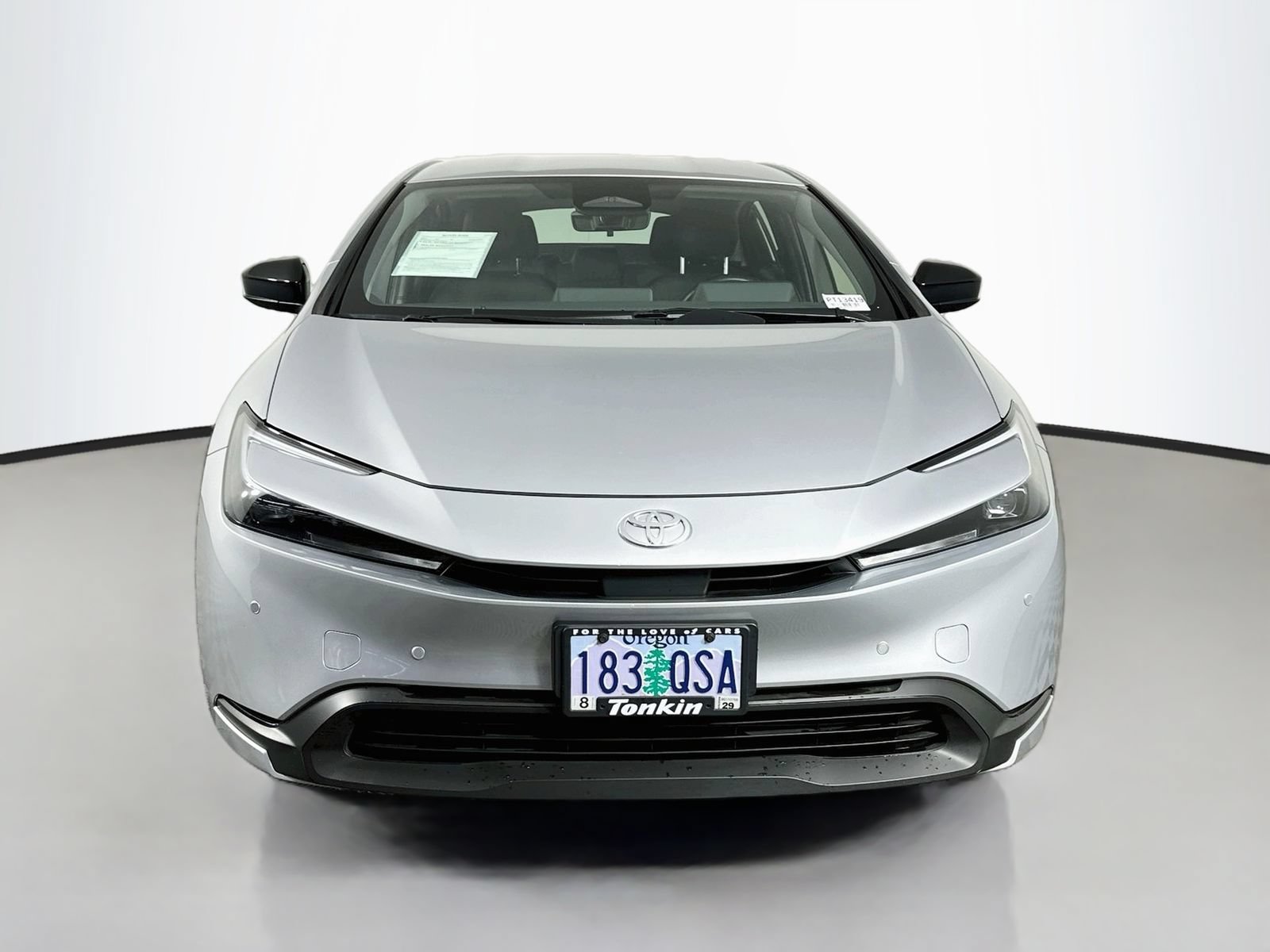Used 2025 Toyota Prius Limited AWD/4WD image 2