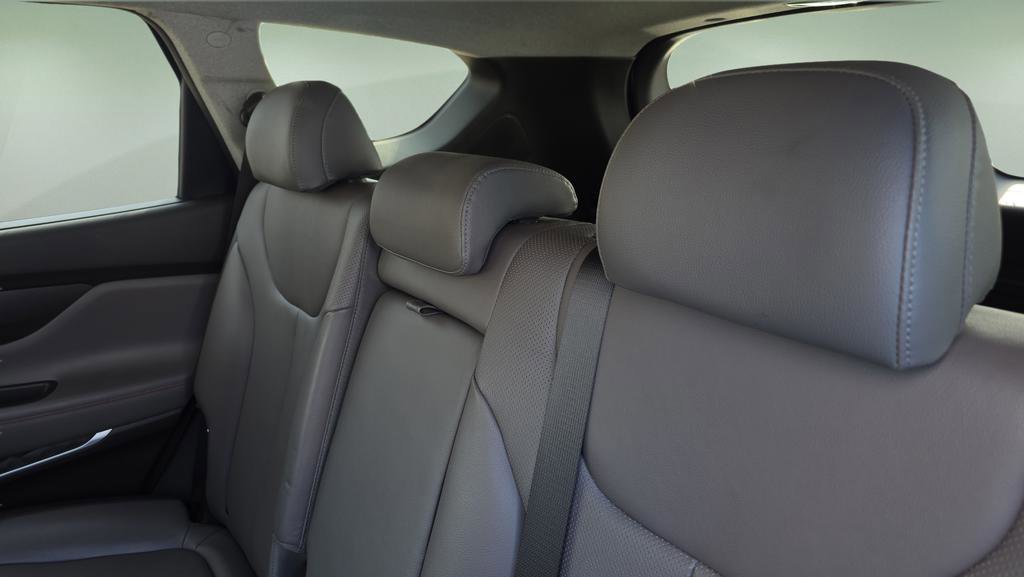 Used 2019 Hyundai Santa Fe Limited image 16