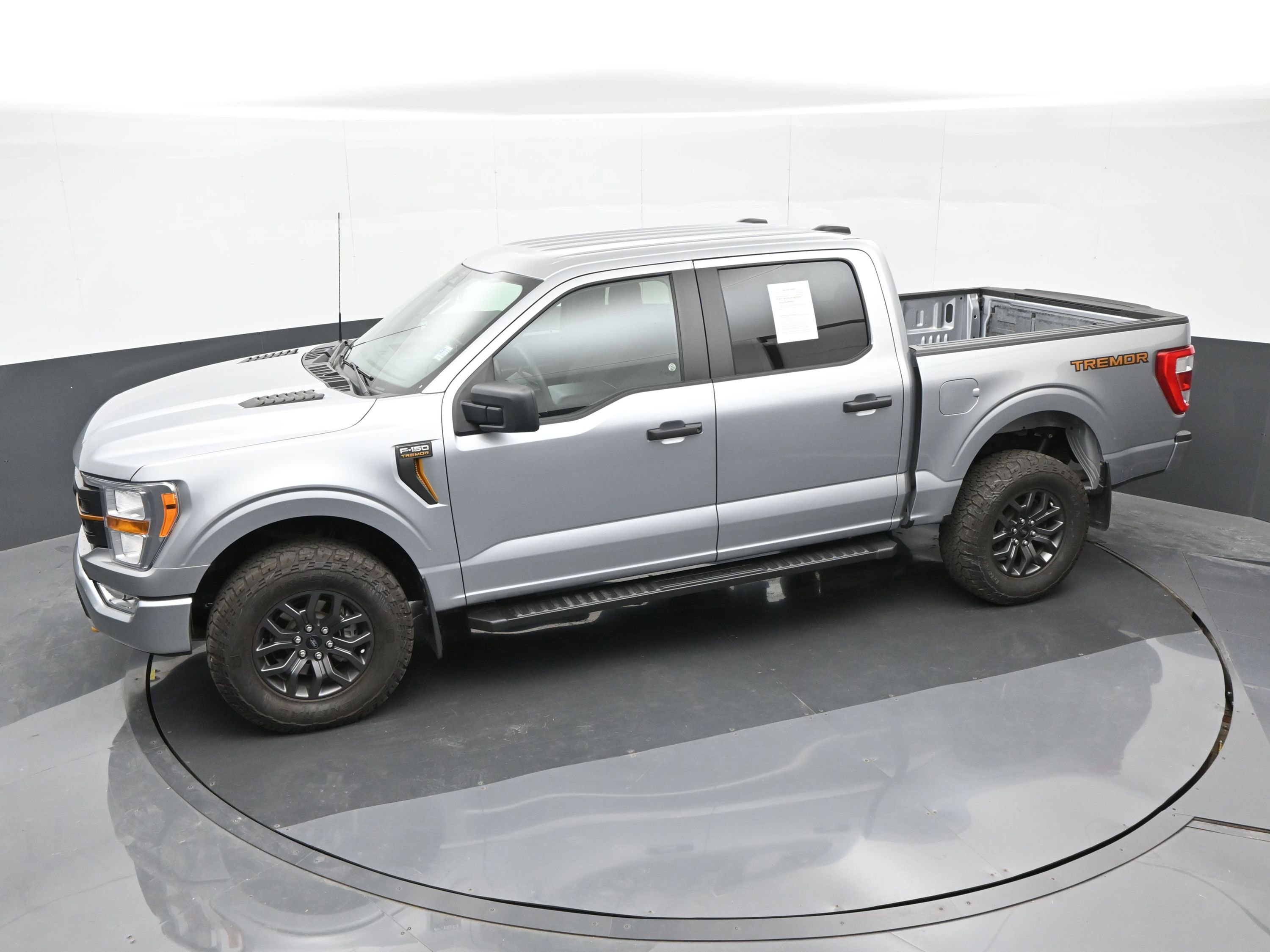 Used 2022 Ford F150 Tremor w/ Trailer Tow Package image 31