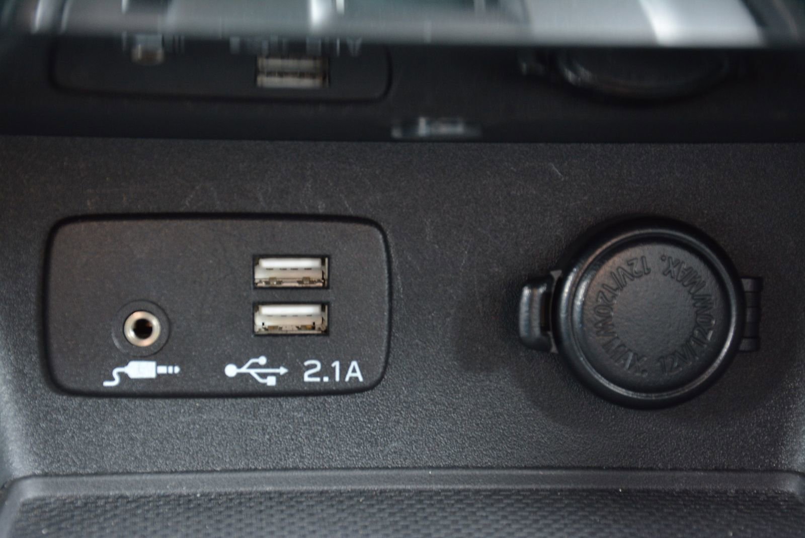 Used 2021 Subaru Forester Premium AWD/4WD image 27