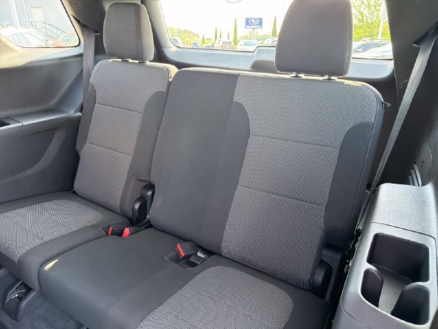 Used 2022 Chevrolet Traverse LT FWD image 23