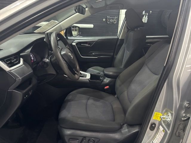 Used 2022 Toyota RAV4 XLE image 10