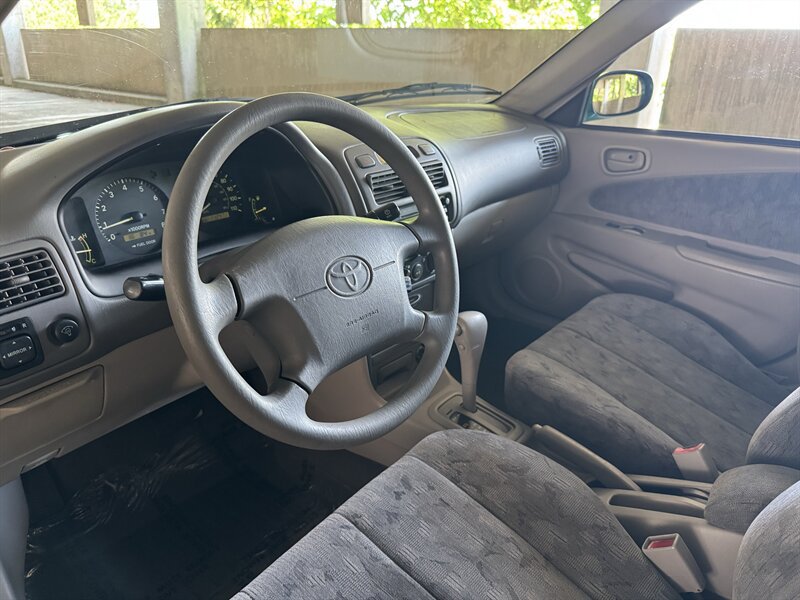 Used 1998 Toyota Corolla LE FWD image 10