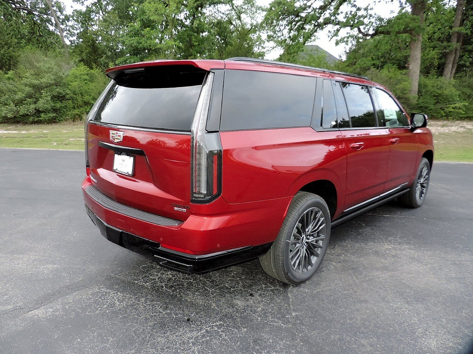 New 2026 Cadillac Escalade ESV Platinum Sport AWD/4WD image 5
