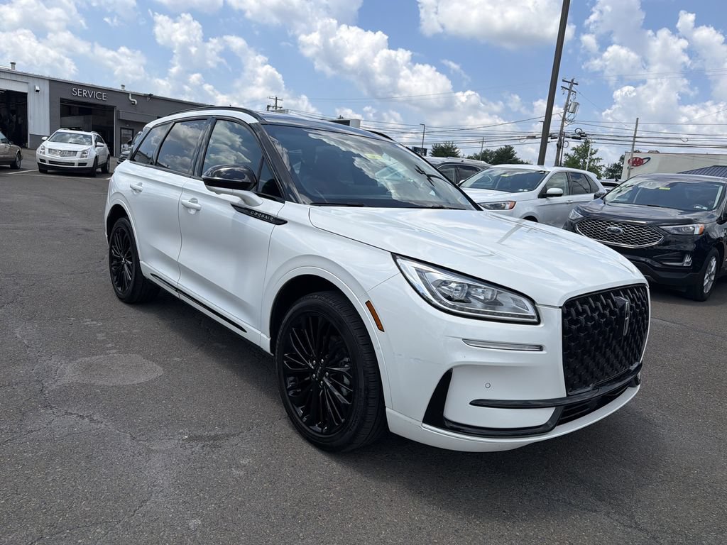 Certified 2023 Lincoln Corsair Reserve w/ Equipment Group 201A AWD/4WD image 7