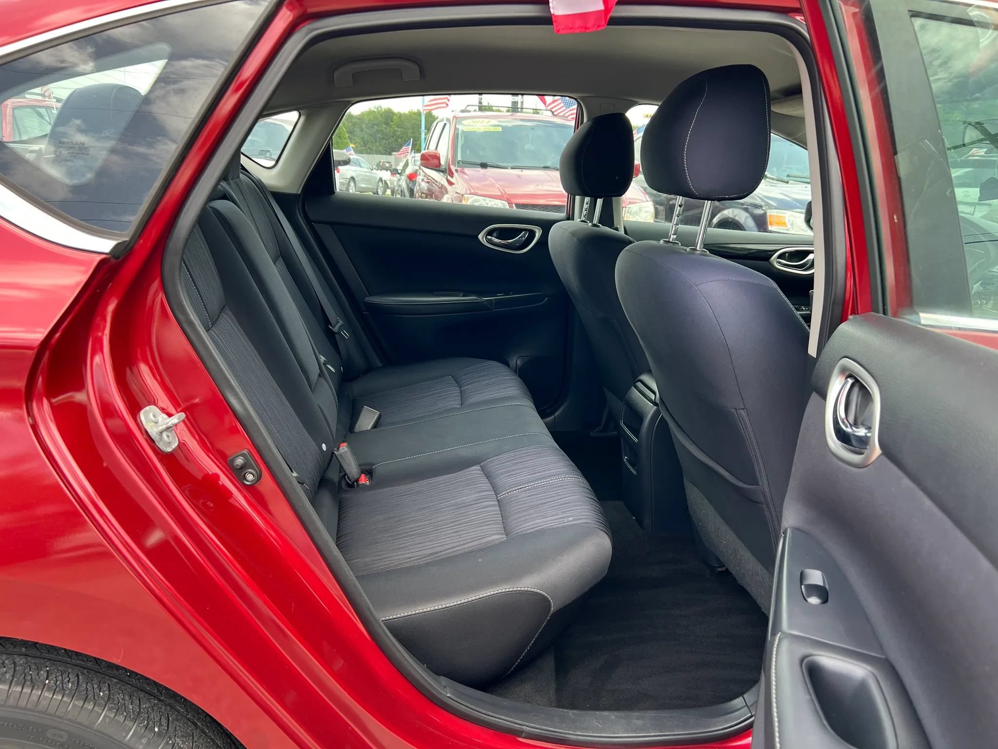 Used 2016 Nissan Sentra SV FWD image 13