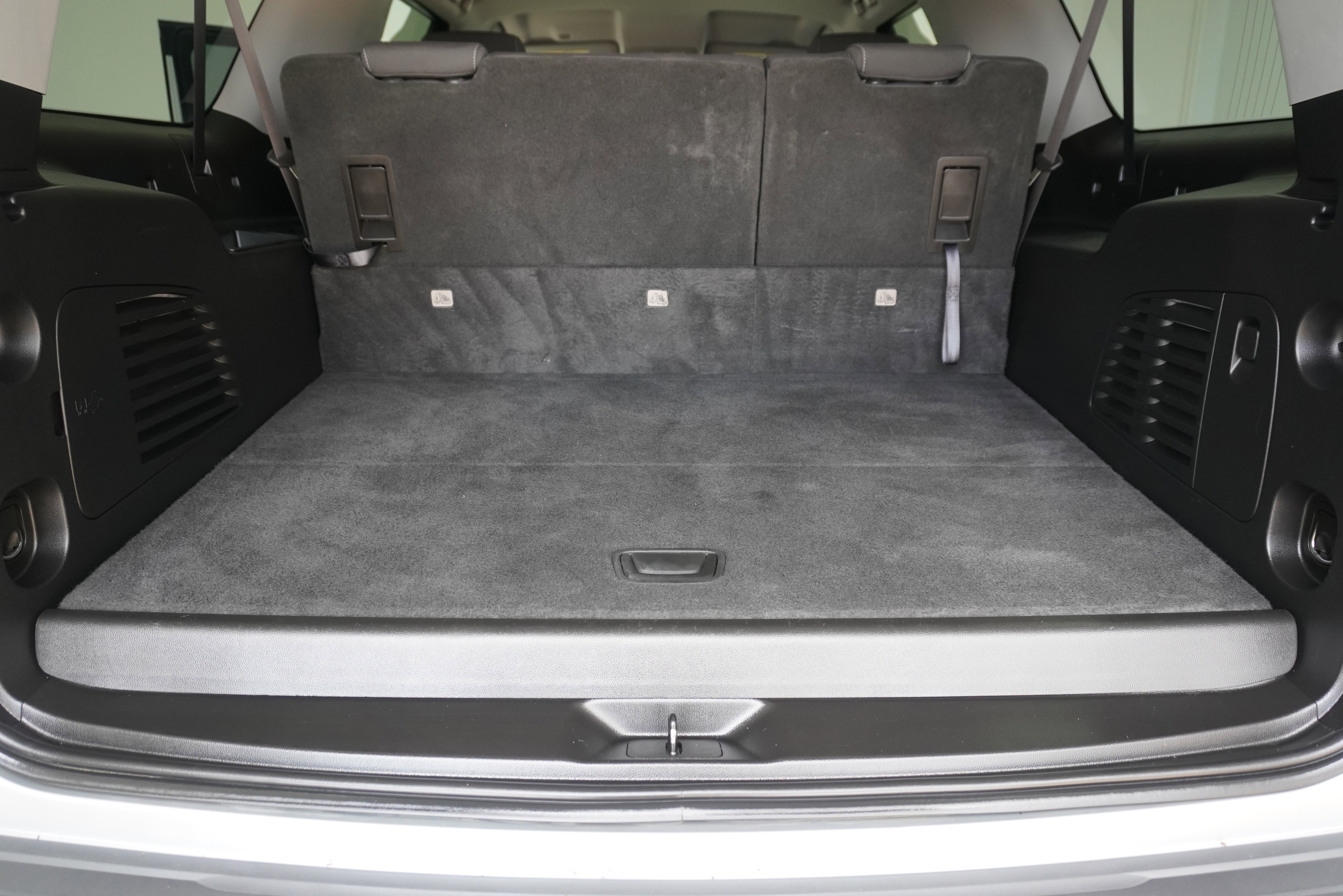 Used 2019 GMC Yukon XL SLE w/ SLE Value Package image 25