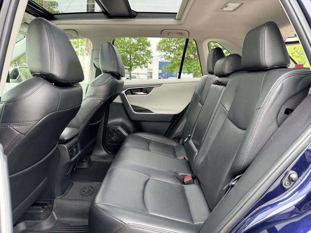 Used 2019 Toyota RAV4 Limited w/ Advanced Technology Package AWD/4WD image 16