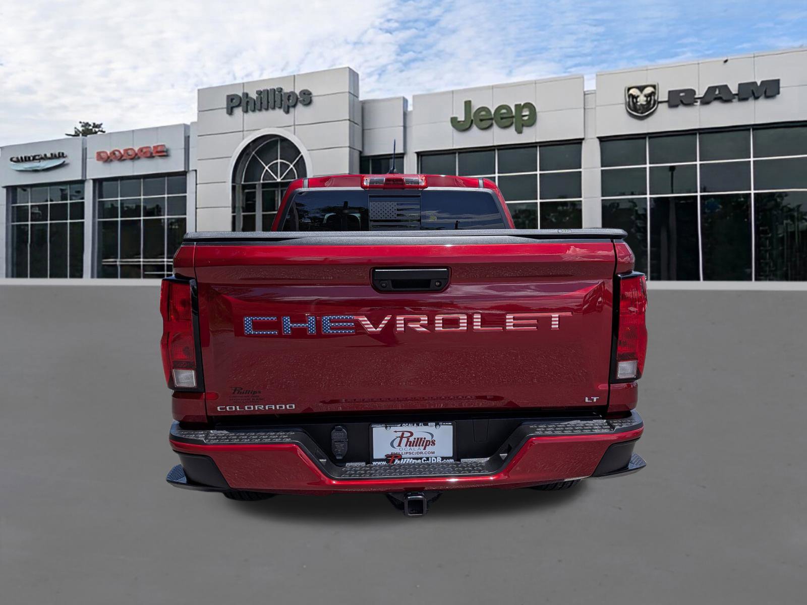 Used 2024 Chevrolet Colorado LT w/ LT Convenience Package II RWD image 4
