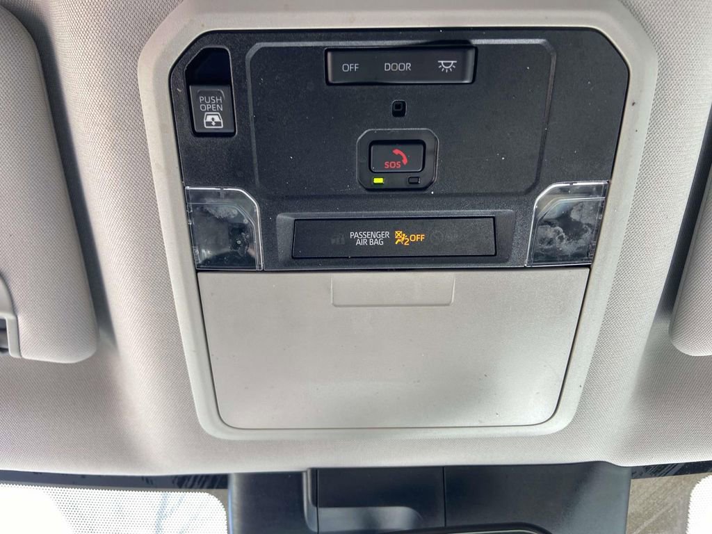 Used 2022 Toyota Tundra SR5 w/ SR5 Premium Package image 20