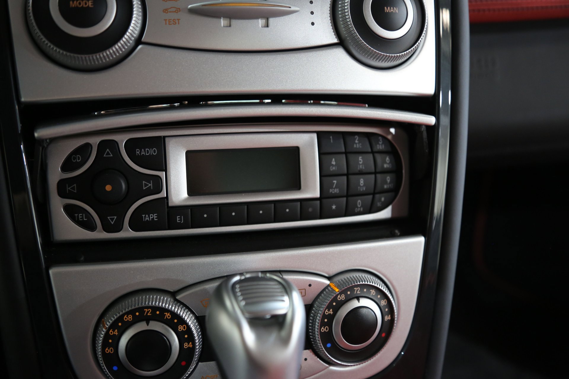 Used 2006 Mercedes-Benz SLR 2dr Cpe 5.5L image 25