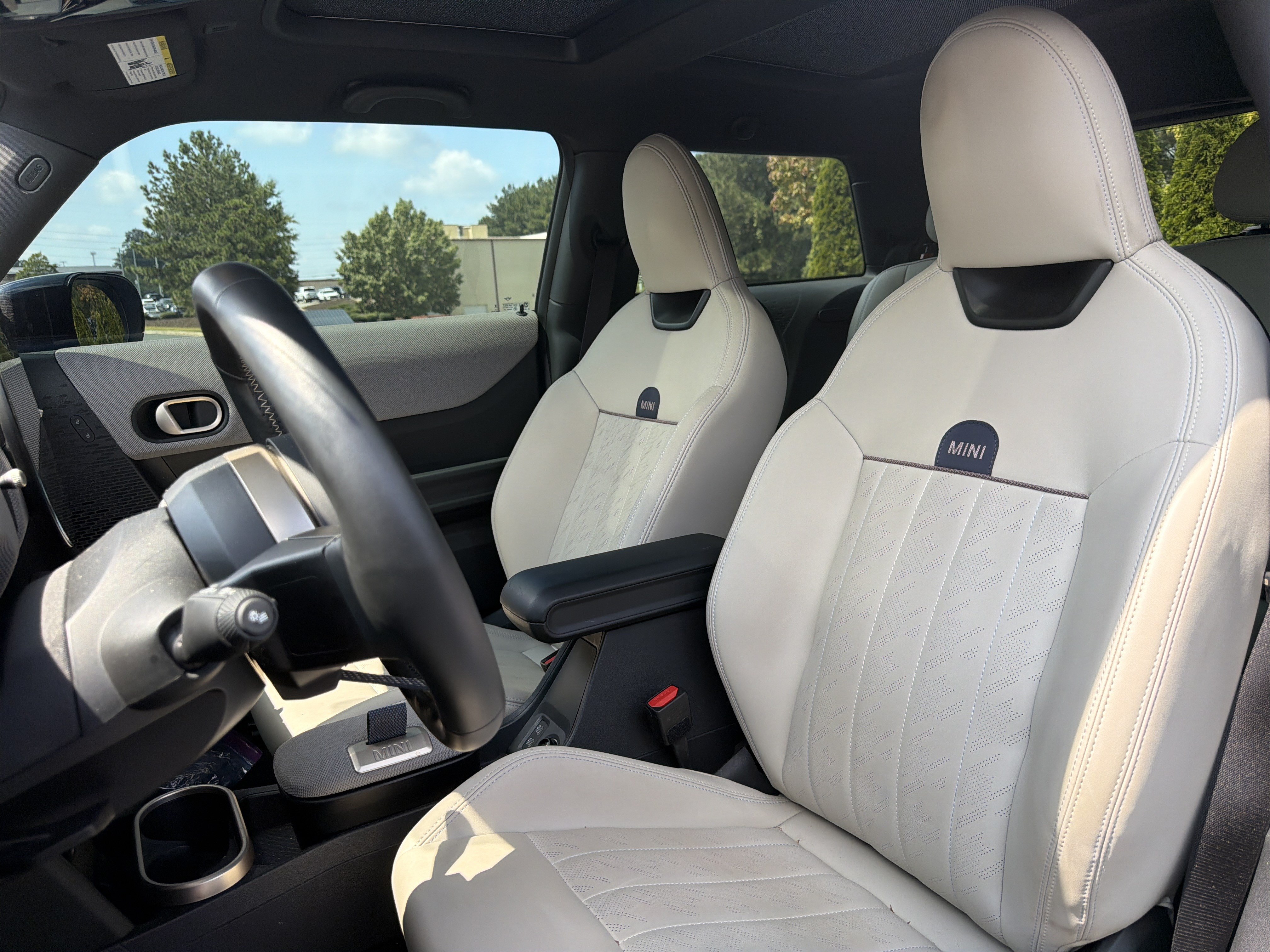 Certified 2025 MINI Cooper S FWD image 7