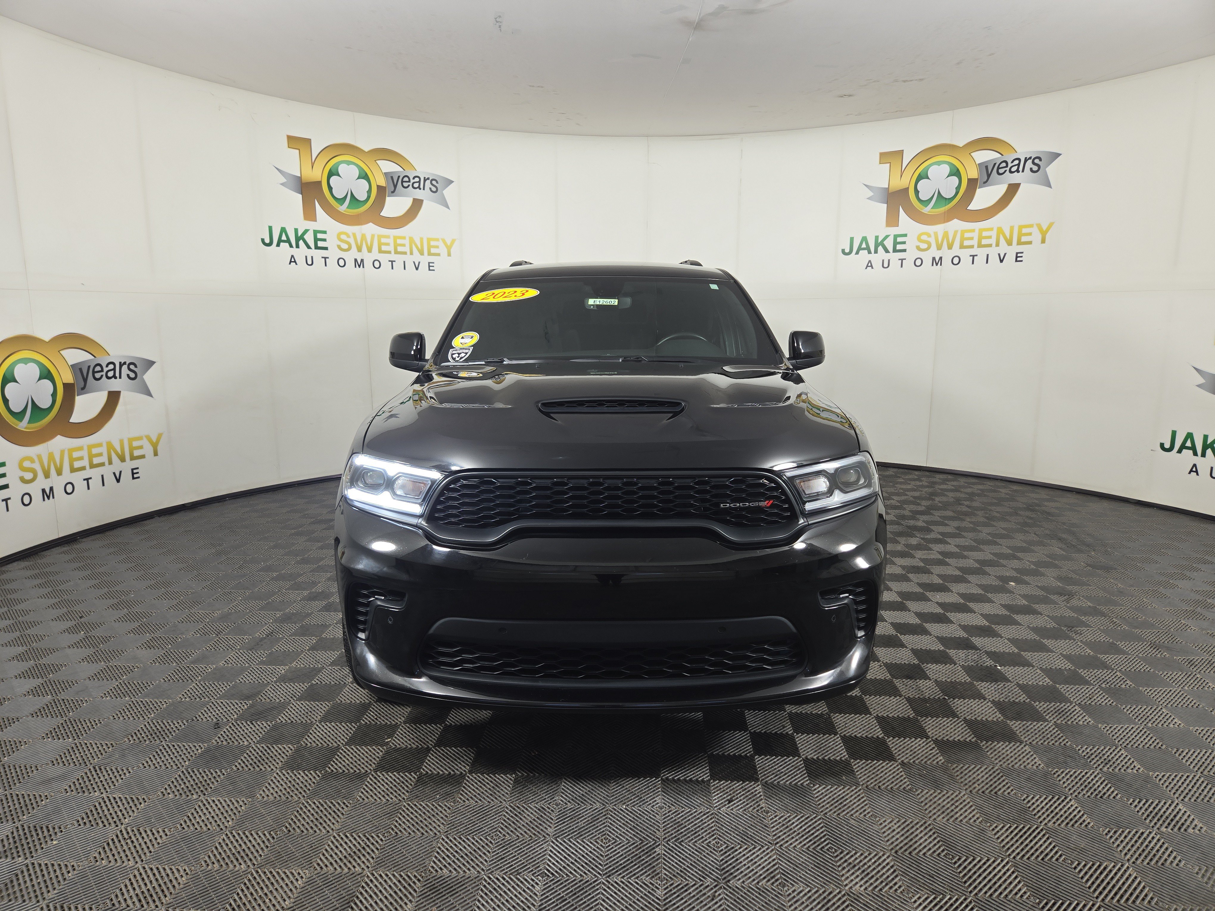 Certified 2023 Dodge Durango R/T w/ Blacktop Package AWD/4WD image 3