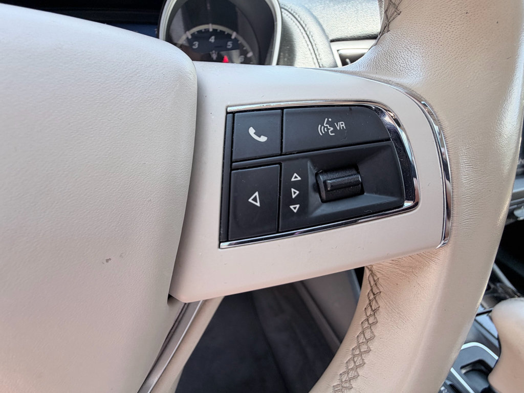 Used 2018 Maserati Levante AWD/4WD image 16