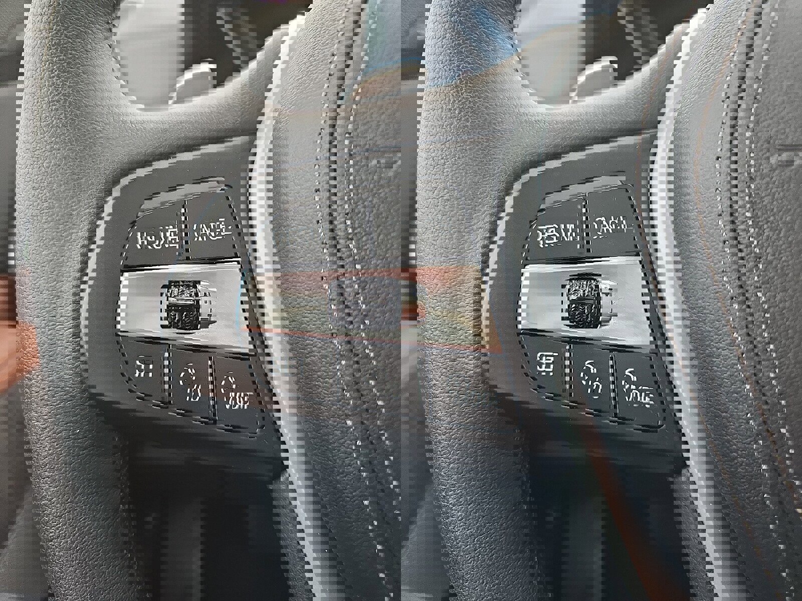 Used 2024 BMW X5 xDrive40i w/ Executive Package image 23