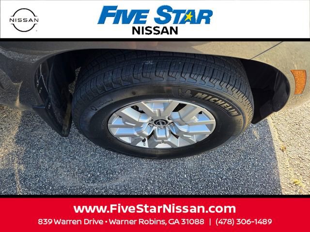 Used 2024 Nissan Frontier SV w/ SV Convenience Package image 12