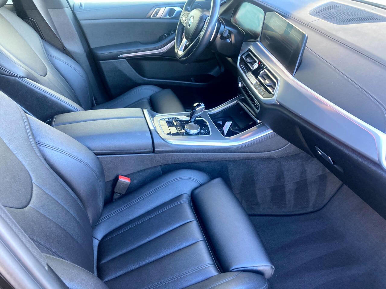 Used 2022 BMW X5 xDrive40i w/ Premium Package image 15