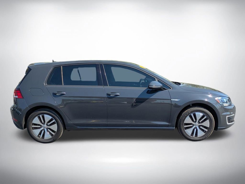 Used 2019 Volkswagen e-Golf SE image 3