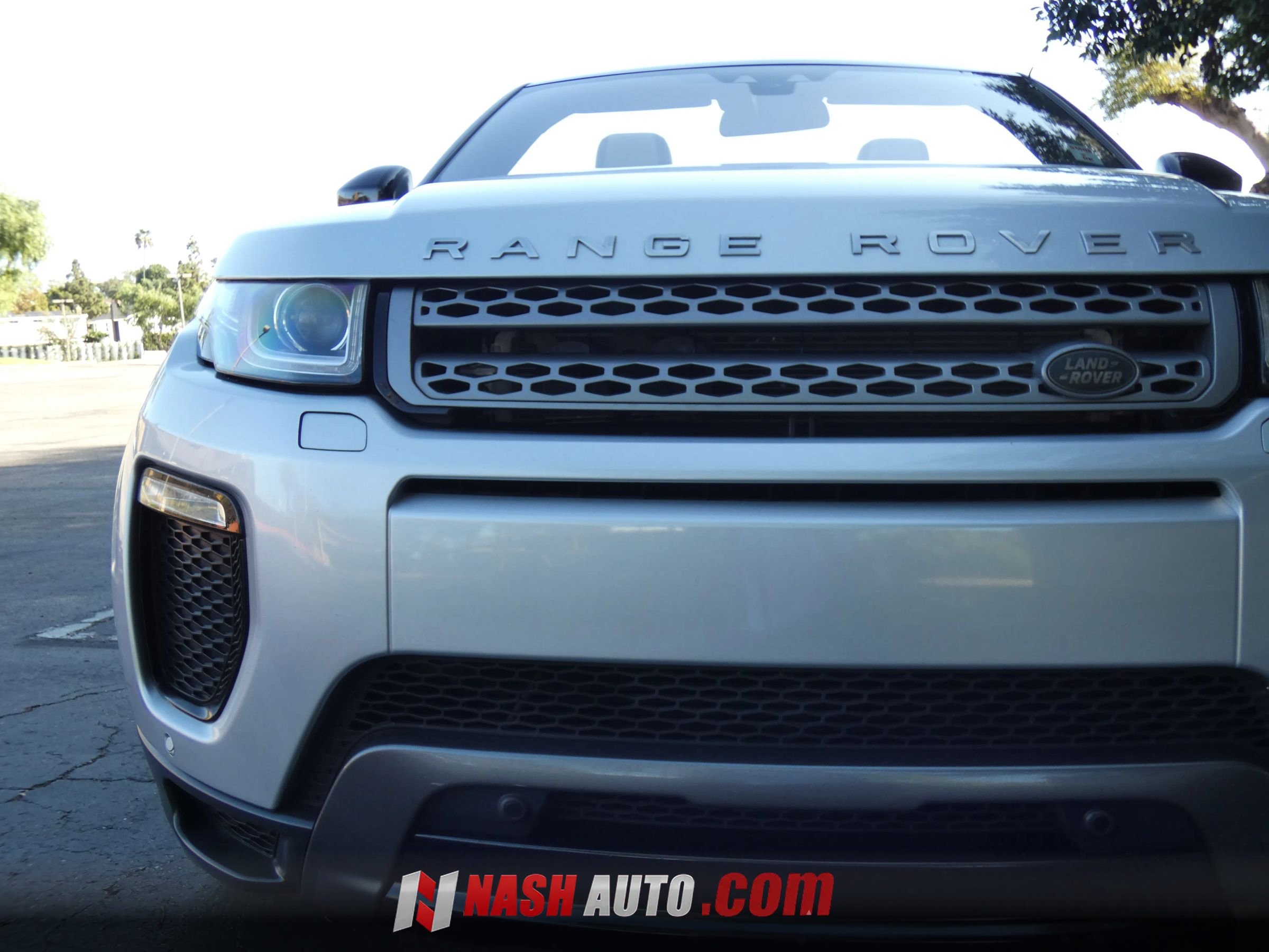 Used 2019 Land Rover Range Rover Evoque SE Dynamic AWD/4WD image 17