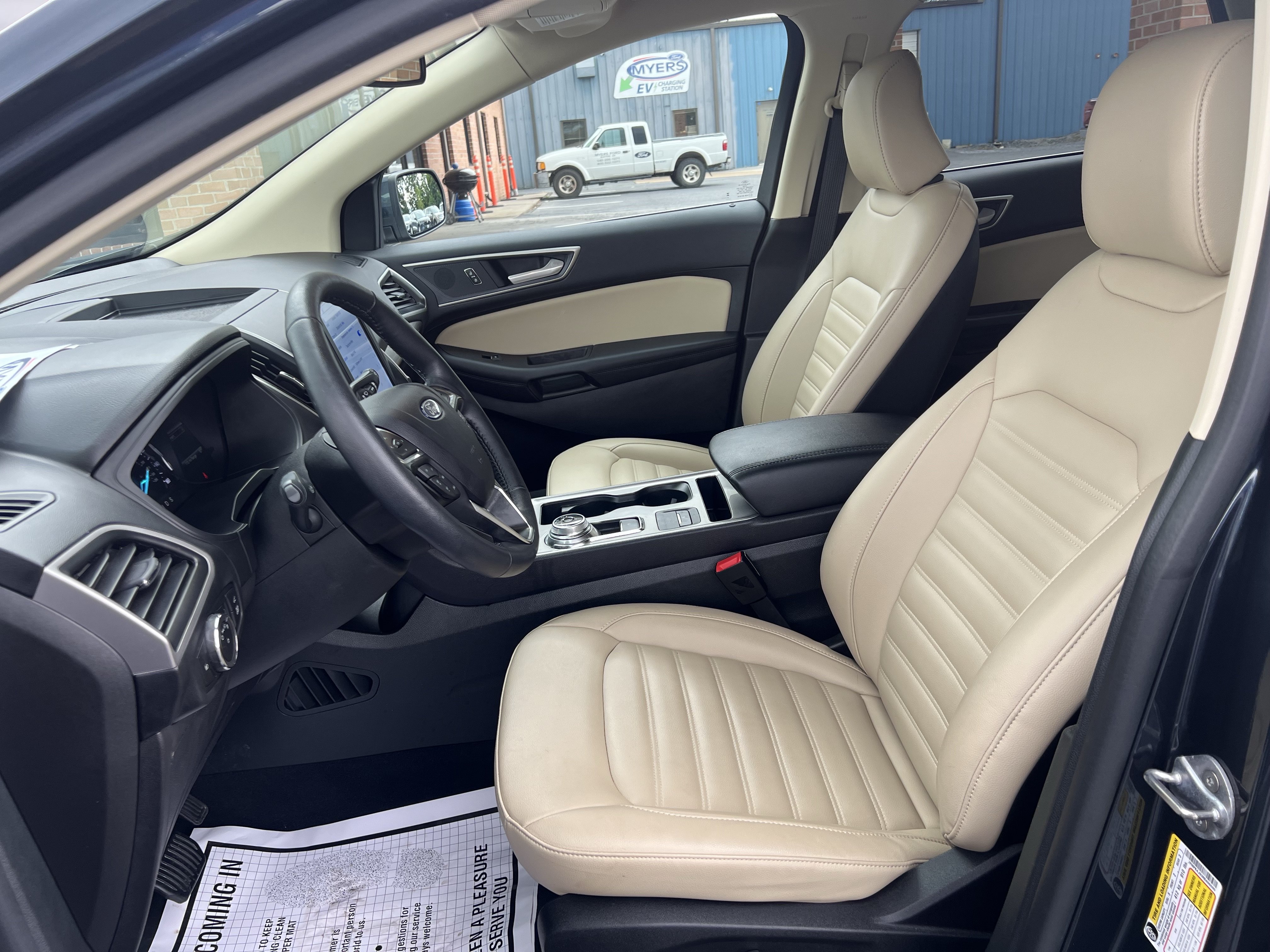 Used 2024 Ford Edge SEL w/ Convenience Package AWD/4WD image 19