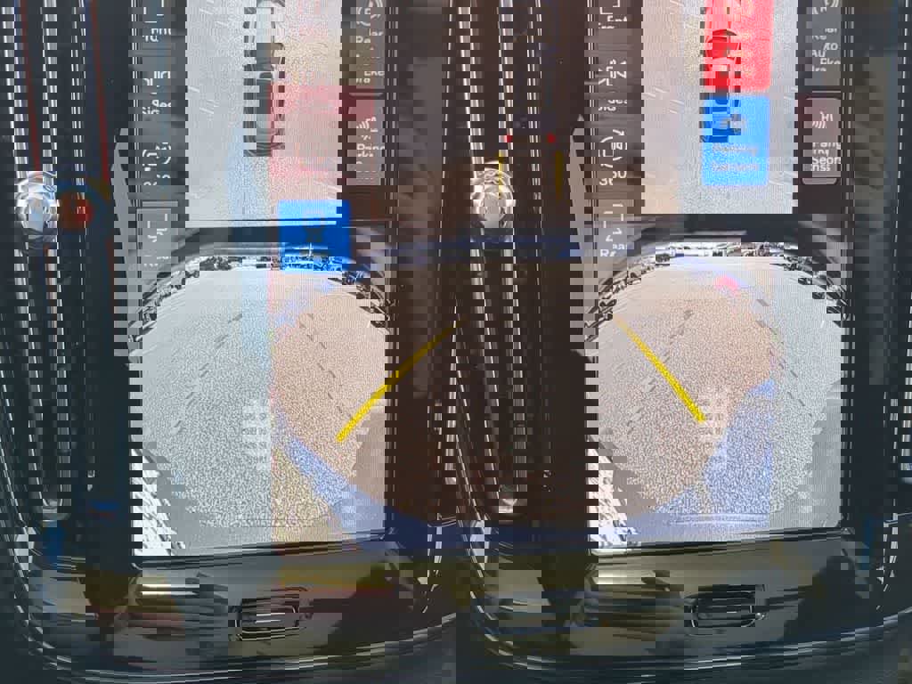 Used 2026 Volvo XC40 B5 Plus w/ Protection Package Premier image 28