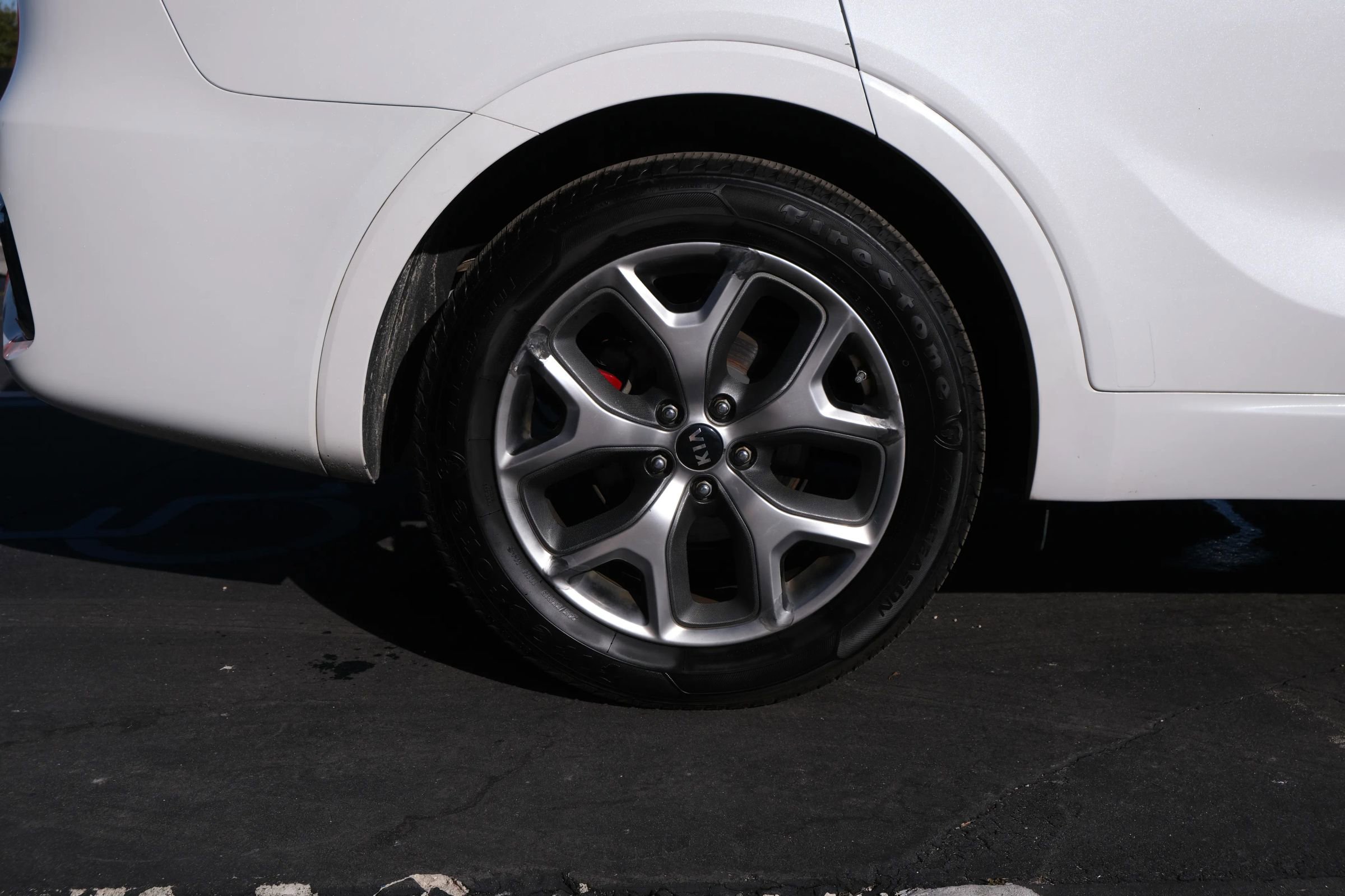 Used 2019 Kia Sorento SX image 18