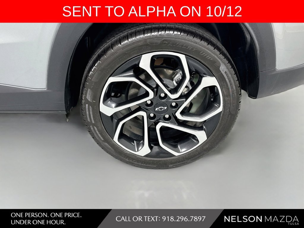 Used 2024 Chevrolet Trax RS w/ Driver Confidence Package FWD image 11