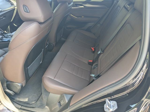 Used 2024 BMW X4 xDrive30i w/ Premium Package image 17