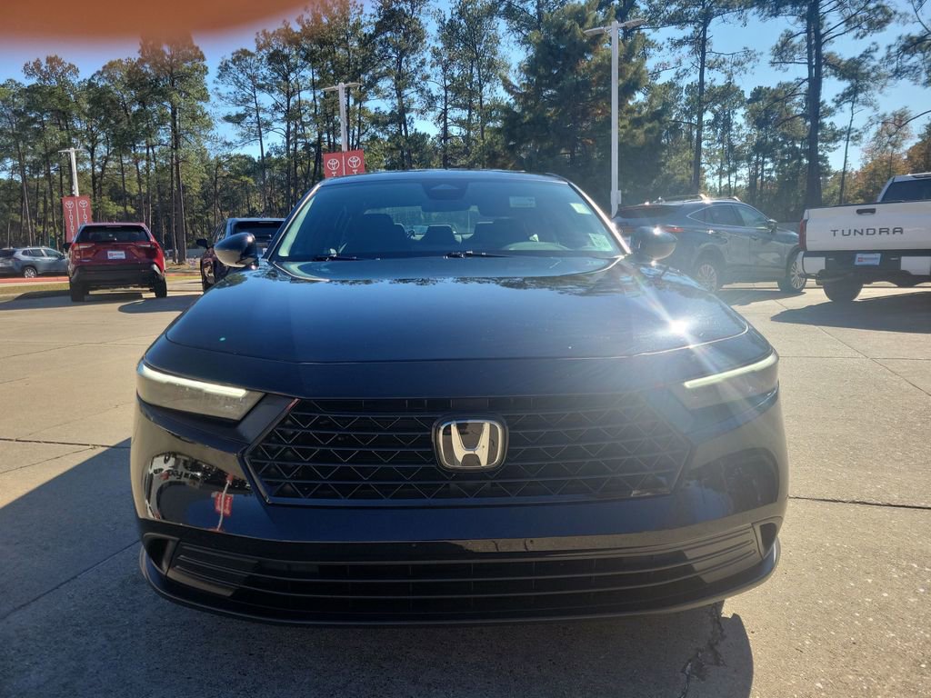 Used 2023 Honda Accord Sport image 11