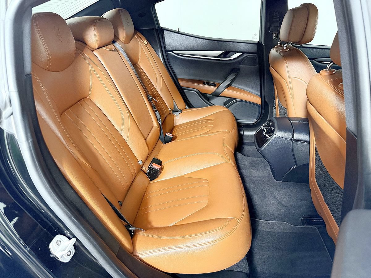 Used 2018 Maserati Ghibli RWD image 45