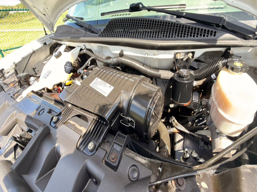 Used 2017 GMC Savana 3500 RWD image 33