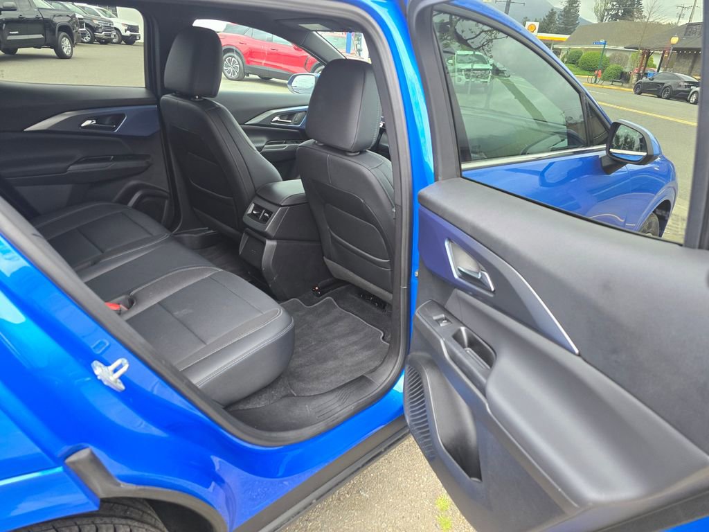 Used 2025 Chevrolet Equinox EV LT w/ Convenience Package FWD image 14