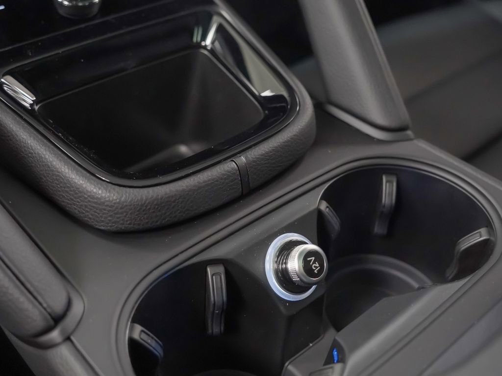 Certified 2025 Porsche Cayenne image 33