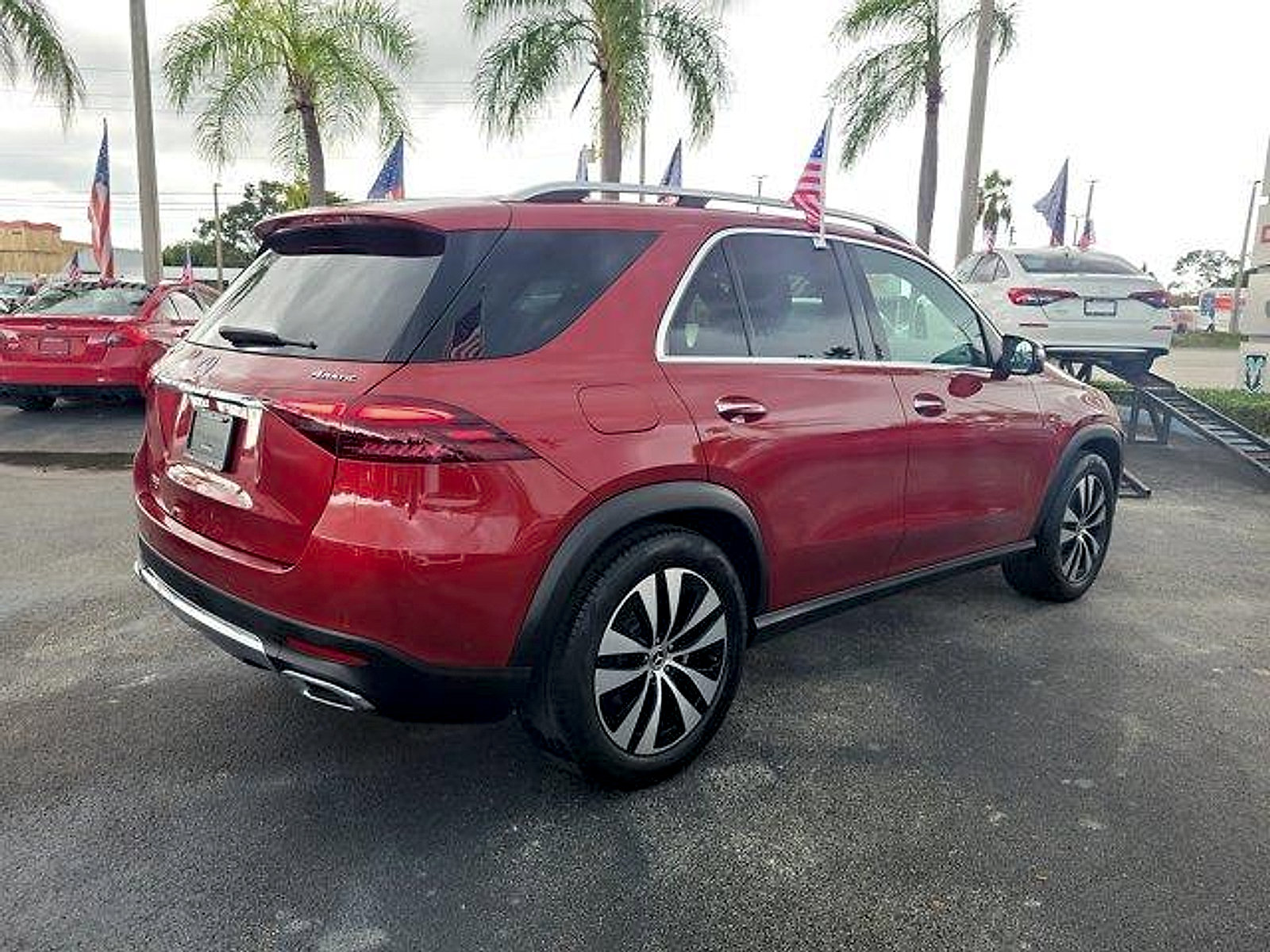 Used 2024 Mercedes-Benz GLE 350 4MATIC image 7