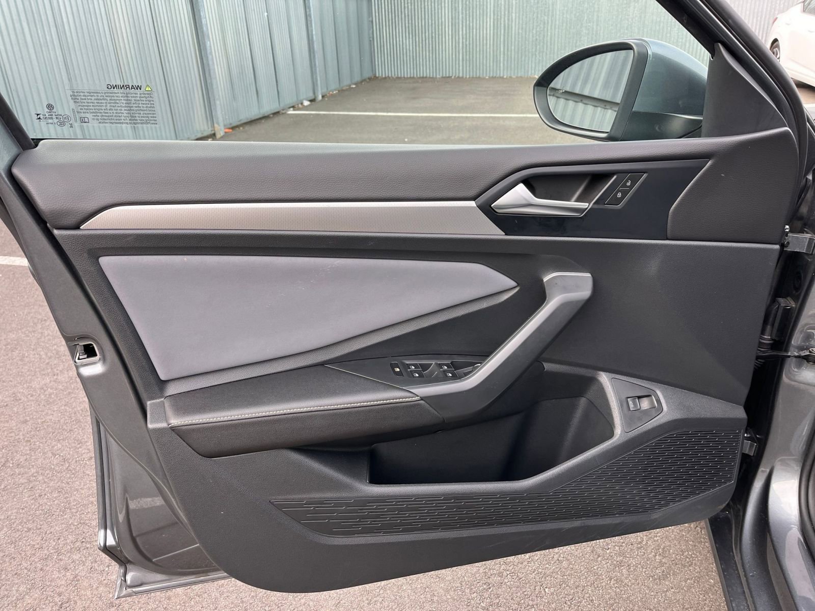 Used 2025 Volkswagen Jetta SE image 20