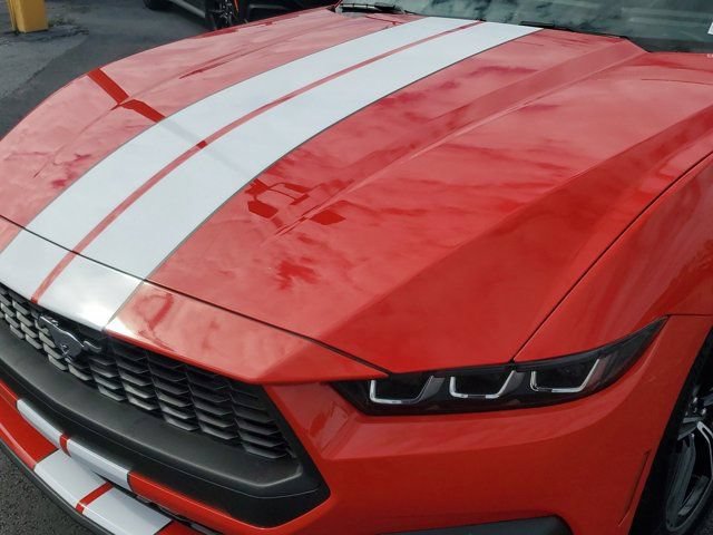 Certified 2024 Ford Mustang Coupe RWD image 9