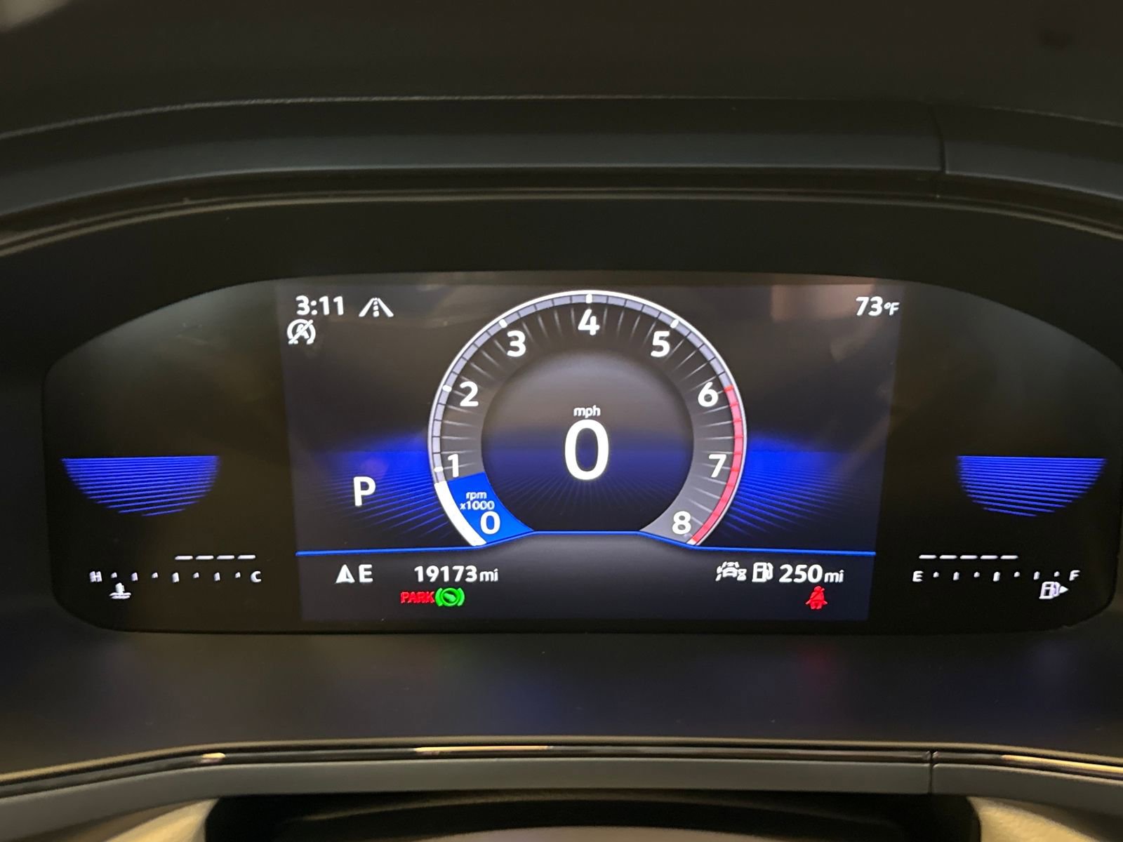 Certified 2024 Volkswagen Taos SE image 16