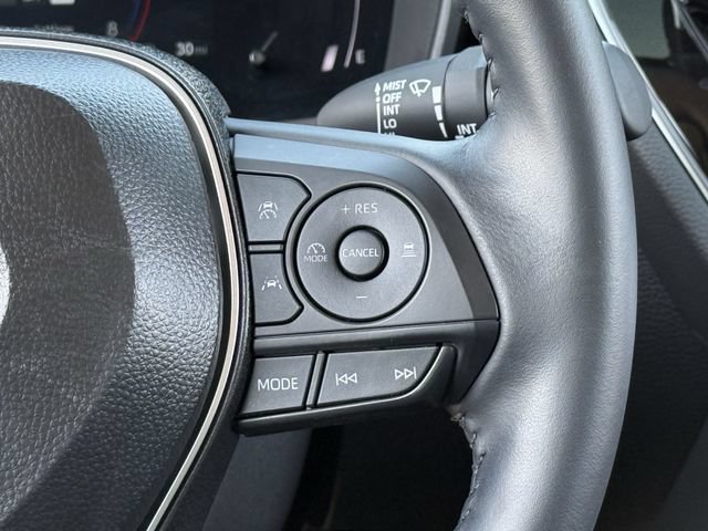 Certified 2025 Toyota Corolla Cross XLE w/ Convenience Package AWD/4WD image 15