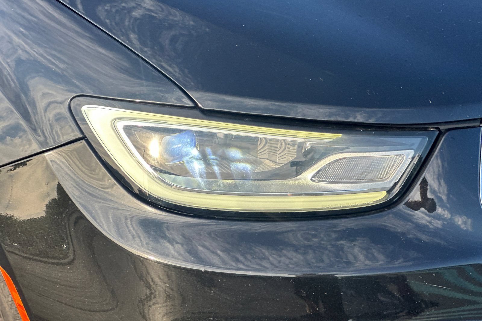 Used 2023 Chrysler Pacifica Touring-L FWD image 43