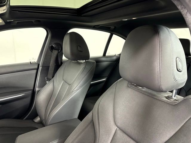 Used 2021 BMW 330i Sedan w/ Premium Package image 14