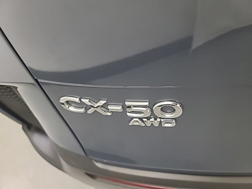 Used 2025 MAZDA CX-50 AWD 2.5 Hybrid w/ Premium Pkg image 12