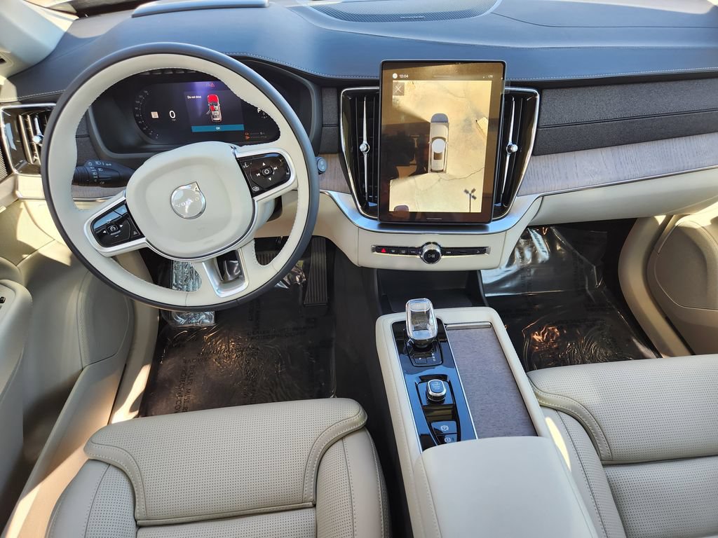 New 2026 Volvo XC90 T8 Ultra w/ Protection Package Premier AWD/4WD image 16