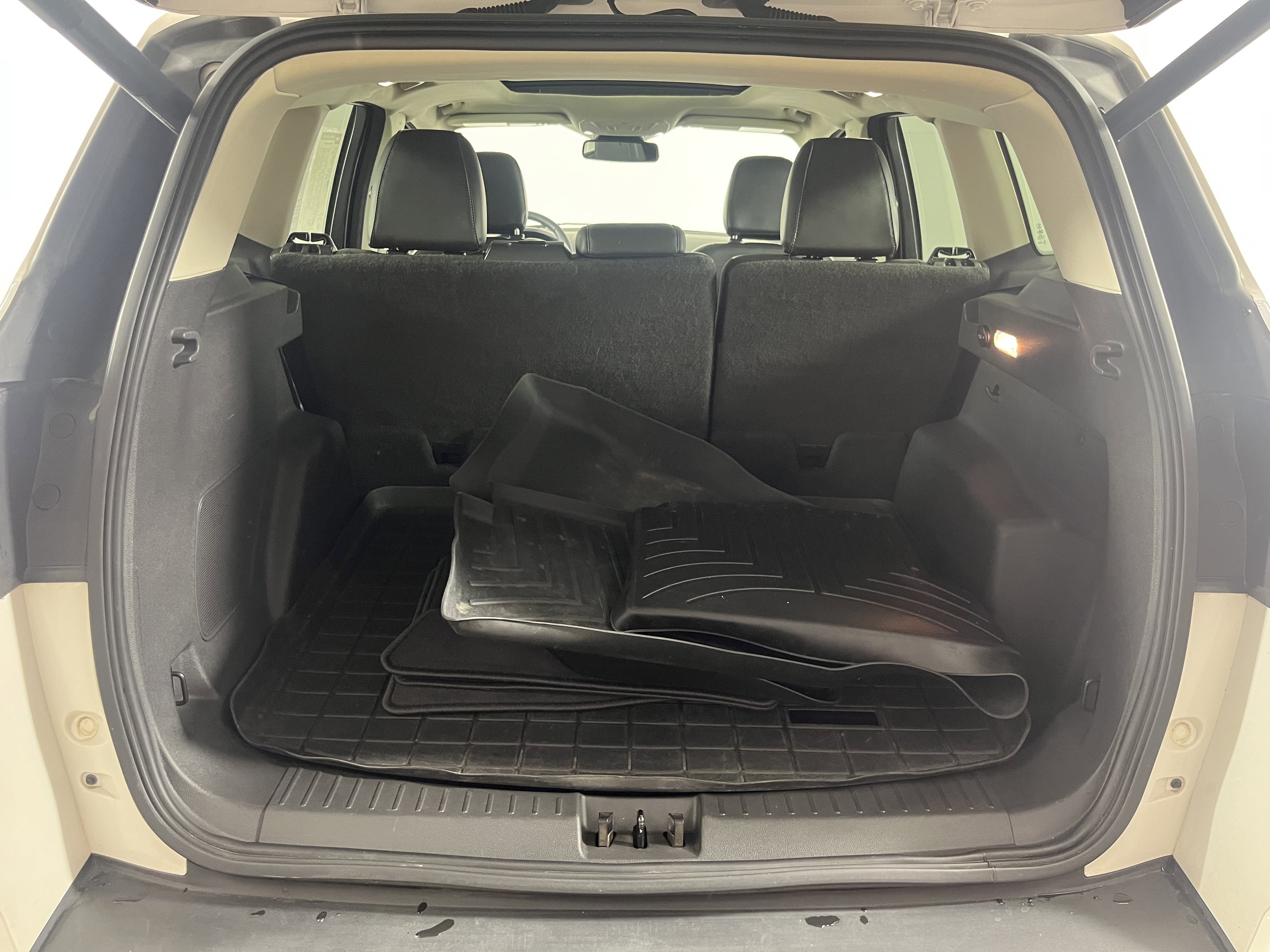 Used 2019 Ford Escape Titanium image 28