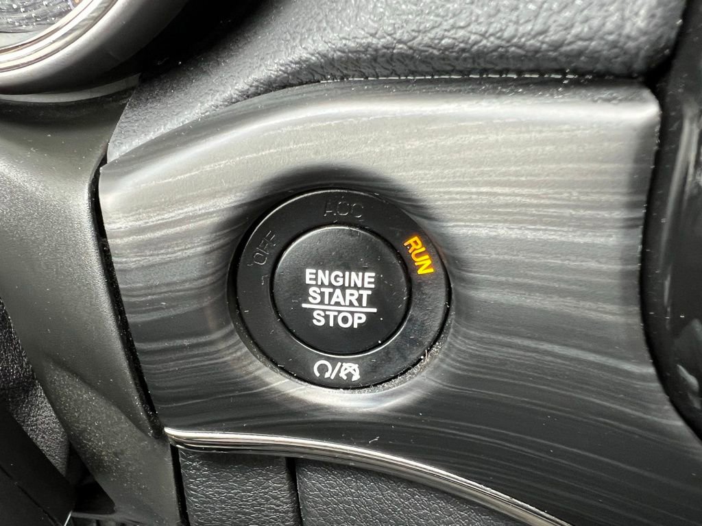 Used 2021 Jeep Grand Cherokee Limited X AWD/4WD image 39