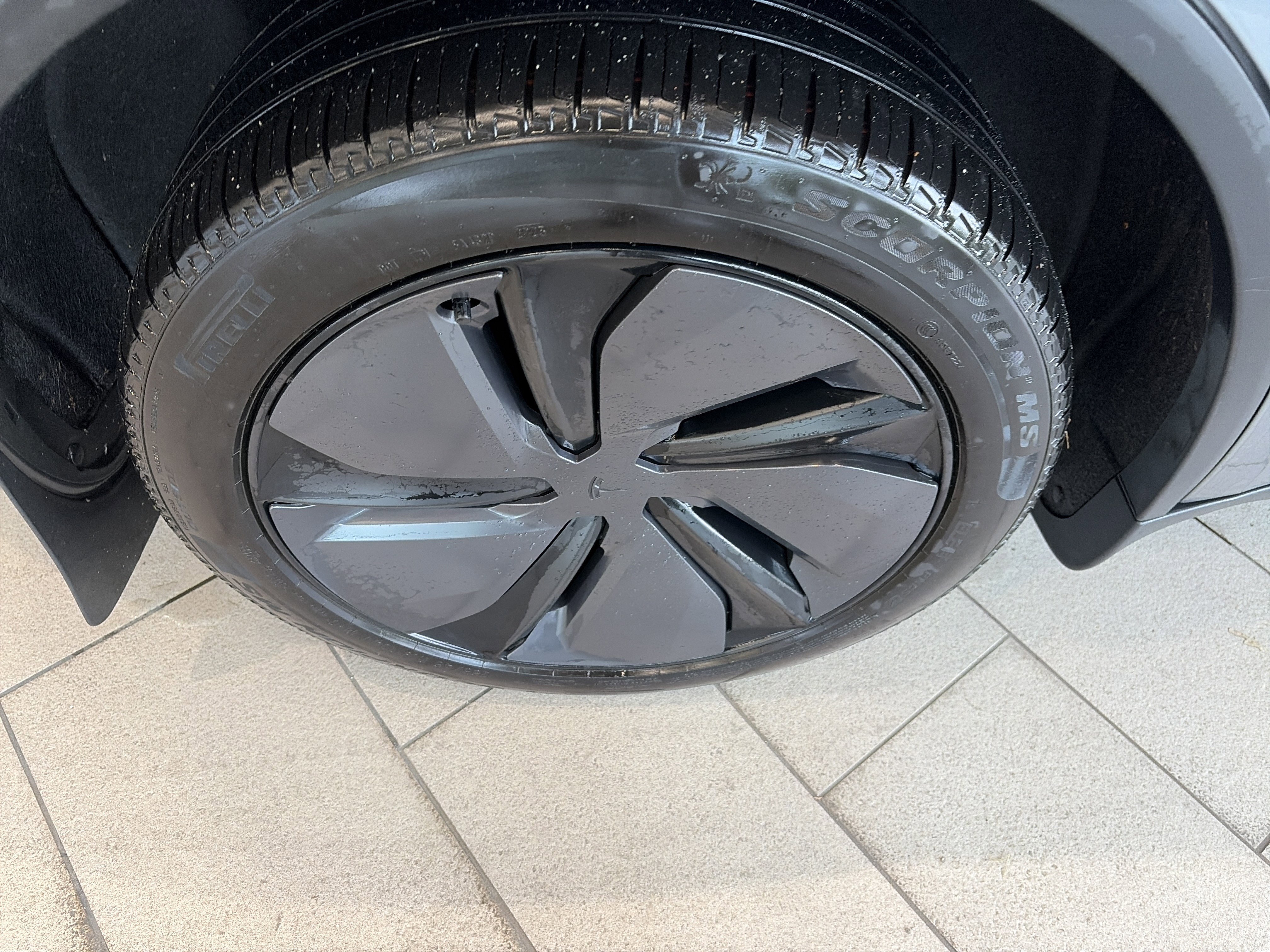 Used 2026 Tesla Model Y 2WD image 12