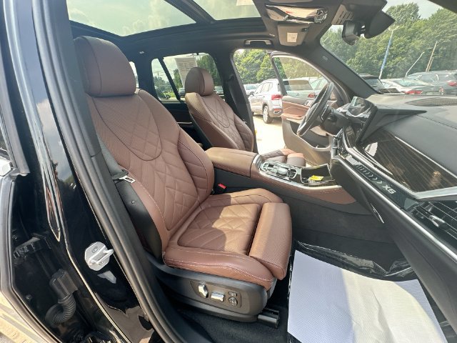 Used 2024 BMW X5 xDrive50e w/ Executive Package AWD/4WD image 32
